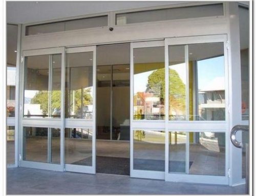 Automatic glass doors