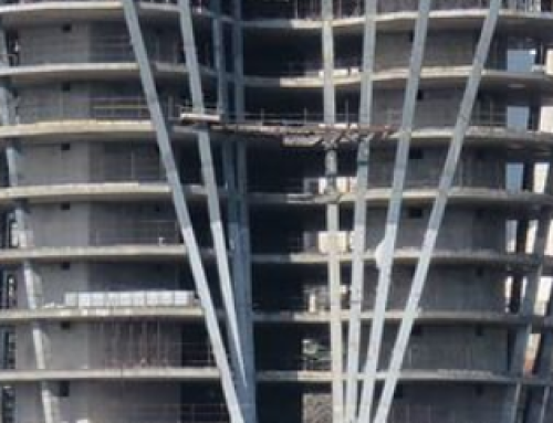 Frameless system in the facade of the building